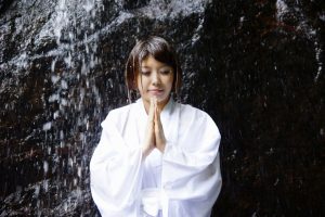 Takigyo - Méditation sous une cascade