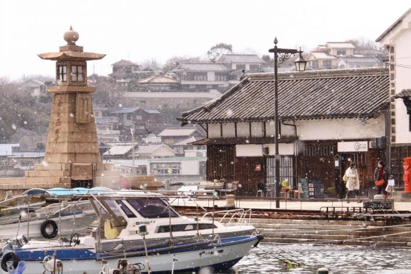 port bateaux neige fukuyama traditionnel historique tourisme japon hiroshima tomonouchi ponyo