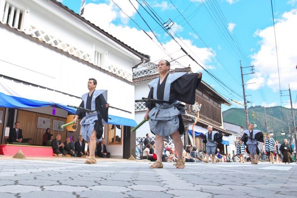 dogeza festival matsuri défilé samourai défilé parade guerrier sabre katana traditionnel