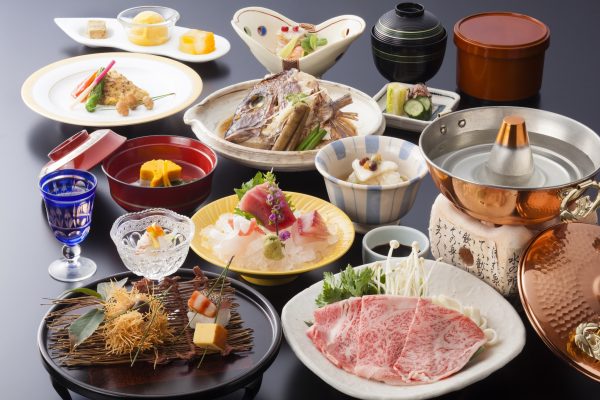 ryokan naniwa issui onsen sources chaudes matsue shimane japon onsen privatif rotenburo tatami chambre traditionnel semi-occidental cuisine kaiseki